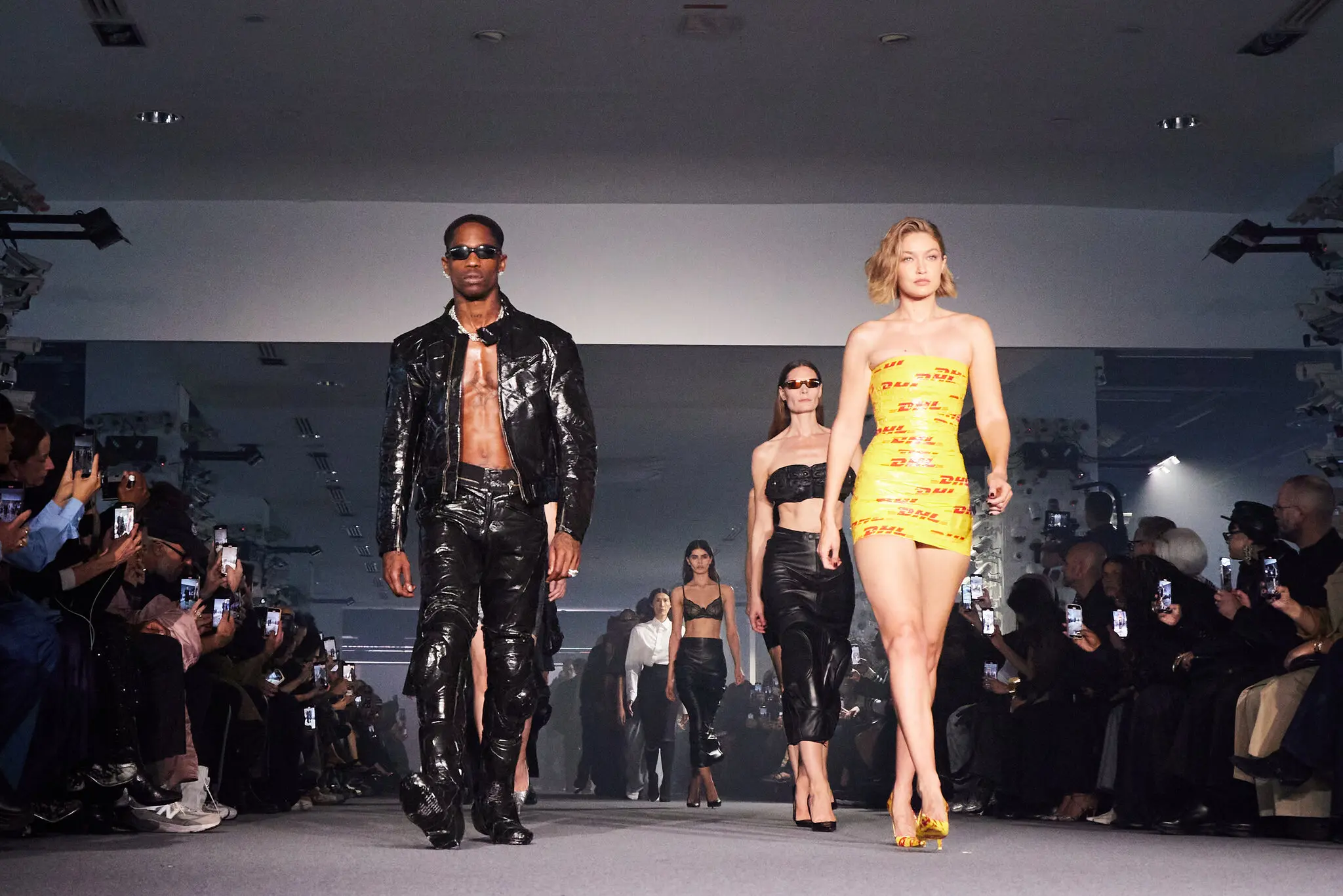 Верховний суд США розгляне суперечку Vetements за право на бренд